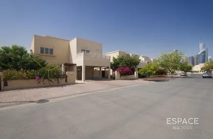 Villa - 4 Bedrooms - 3 Bathrooms for sale in Meadows 9 - Meadows - Dubai