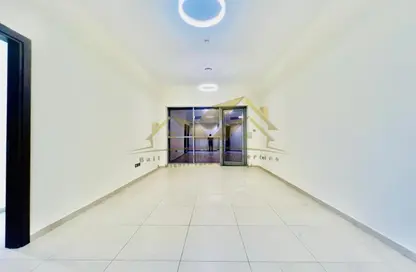 Apartment - 1 Bedroom - 2 Bathrooms for rent in Jumeirah Garden City - Al Satwa - Dubai