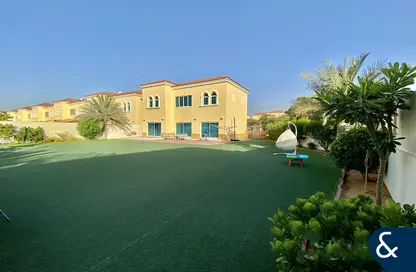 فيلا - 4 غرف نوم - 4 حمامات للايجار في التراث - جميرا بارك - دبي