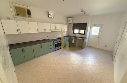 Villa - 5 Bedrooms - 5 Bathrooms for rent in Jumeirah 3 Villas - Jumeirah 3 - Jumeirah - Dubai
