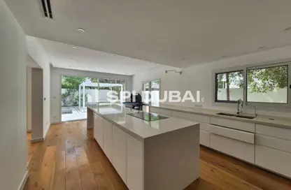 Villa - 5 Bedrooms - 6 Bathrooms for rent in Meadows 2 - Meadows - Dubai