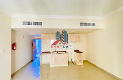 شقة - 1 حمام للايجار في برج الندى - النهدة - الشارقة