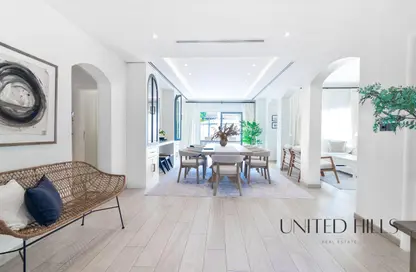 Villa - 5 Bedrooms - 5 Bathrooms for sale in Meadows 7 - Meadows - Dubai