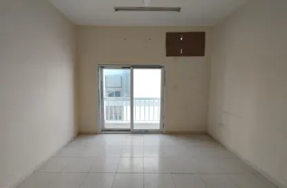 Empty Room image for: Apartment - 1 Bedroom - 1 Bathroom for rent in Muwailih Building - Muwaileh - Sharjah, Image 1