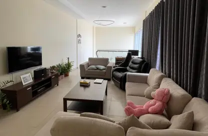 شقة - 2 غرف نوم - 3 حمامات للايجار في ساميا عزيزي - الفرجان - دبي