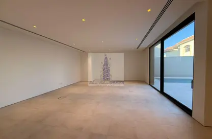Villa - 6 Bedrooms - 5 Bathrooms for rent in Umm Suqeim - Dubai