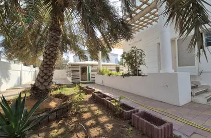 Villa - 5 Bedrooms - 7 Bathrooms for rent in Al Mnaizlah - Falaj Hazzaa - Al Ain