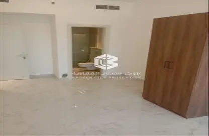 Apartment - 3 Bedrooms - 4 Bathrooms for rent in Oasis 1 - Oasis Residences - Masdar City - Abu Dhabi