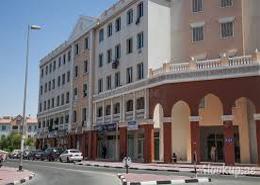 متجر - 1 حمام للكراء في X09 - طراز إنجليزي - المدينة الدولية - دبي