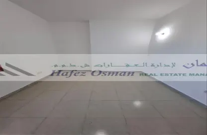 شقة - 2 غرف نوم - 2 حمامات للايجار في الحصن - الخالدية - أبوظبي