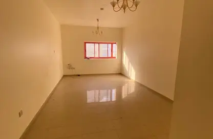 Apartment - 2 Bedrooms - 2 Bathrooms for rent in Qasimia 10 building - Al Mahatta - Al Qasimia - Sharjah