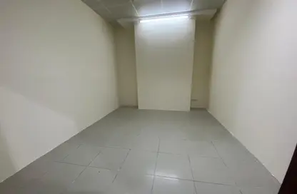Office Space - Studio - 4 Bathrooms for rent in Khalidiya Centre - Cornich Al Khalidiya - Al Khalidiya - Abu Dhabi