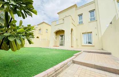 فيلا - 2 غرف نوم - 3 حمامات للايجار في الينابيع 7 - الينابيع - دبي