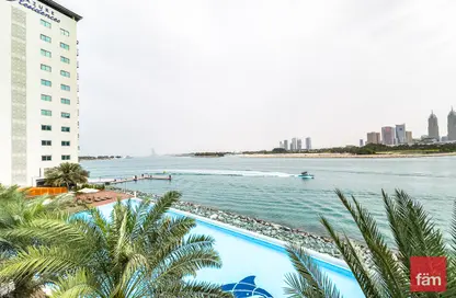 Apartment - 1 Bedroom - 2 Bathrooms for rent in Azure Residences - Palm Jumeirah - Dubai