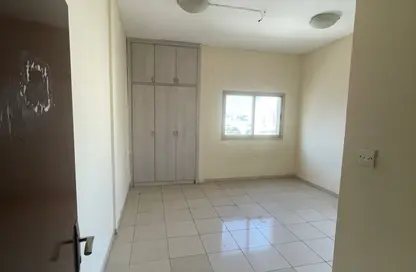 Apartment - 2 Bedrooms - 2 Bathrooms for rent in Al Mujarrah - Al Sharq - Sharjah