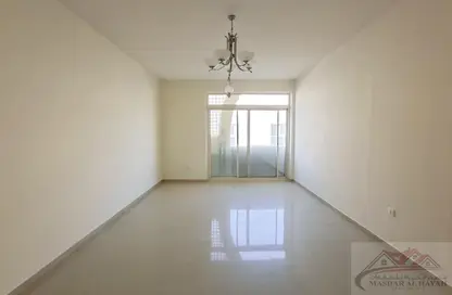 Apartment - 1 Bedroom - 2 Bathrooms for rent in Muwaileh 29 Building - Muwaileh - Sharjah