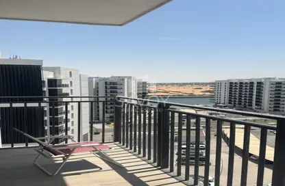 Apartment - 2 Bedrooms - 2 Bathrooms for sale in Waters Edge - Yas Island - Abu Dhabi