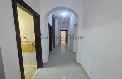 شقة - 3 غرف نوم - 4 حمامات للايجار في فلل مدينة محمد بن زايد - مدينة محمد بن زايد - أبوظبي