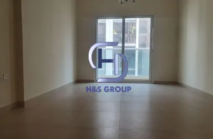 شقة - غرفة نوم - 2 حمامات للايجار في الثاني مويلح - تجارية مويلح - الشارقة