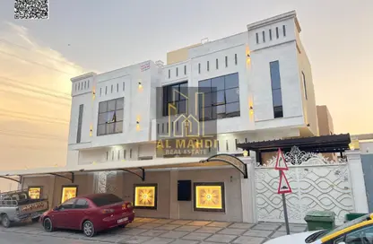 Villa - 5 Bedrooms - 7 Bathrooms for sale in Al Yasmeen 1 - Al Yasmeen - Ajman
