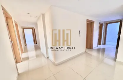 Apartment - 3 Bedrooms - 3 Bathrooms for rent in Muwailih Building - Muwaileh - Sharjah