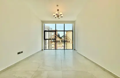 Apartment - 1 Bedroom - 2 Bathrooms for rent in Sama Al Jaddaf - Al Jaddaf - Dubai