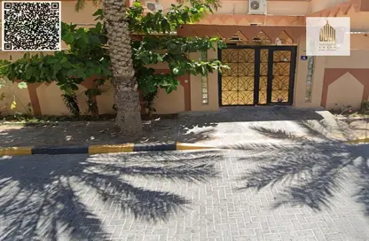 نصف طابق - 4 غرف نوم - 2 حمامات للبيع في برج النعيمية  2 - أبراج النعيمية - النعيمية - عجمان