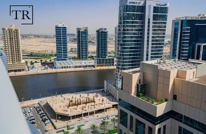 شقة - غرفة نوم - 2 حمامات للبيع في داماك ماجستين - الخليج التجاري - دبي