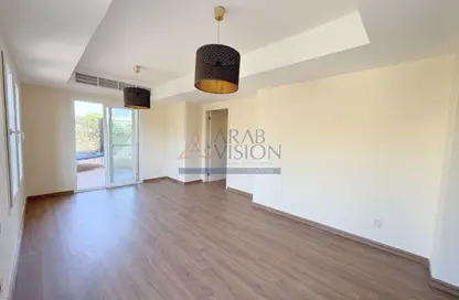 Villa - 2 Bedrooms - 3 Bathrooms for rent in Springs 11 - The Springs - Dubai