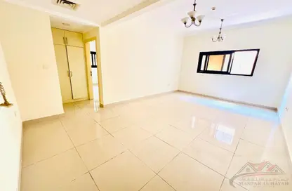 شقة - 2 غرف نوم - 2 حمامات للايجار في بناية مويليح 29 - مويلح - الشارقة