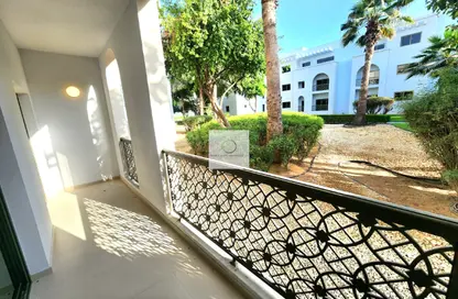 Apartment - 2 Bedrooms - 2 Bathrooms for rent in The Gardens - Dubai