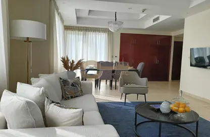 Living / Dining Room image for: Apartment - 2 Bedrooms - 3 Bathrooms for rent in Bin Hendi Tower - Mankhool - Bur Dubai - Dubai, Image 1