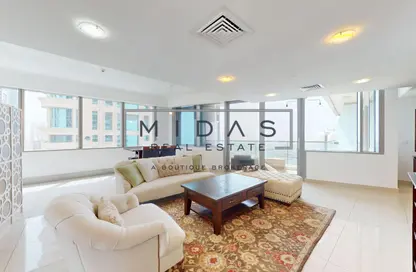 Apartment - 2 Bedrooms - 3 Bathrooms for rent in Ocean Heights - Dubai Marina - Dubai