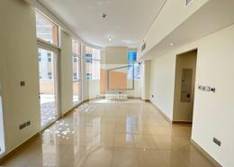 Apartment - 2 bedrooms - 3 bathrooms for rent in United Square - Al Khalidiya - Abu Dhabi