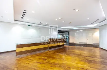 Empty Room image for: Office Space - Studio for rent in Park Place Tower - Sheikh Zayed Road - Dubai, Image 1