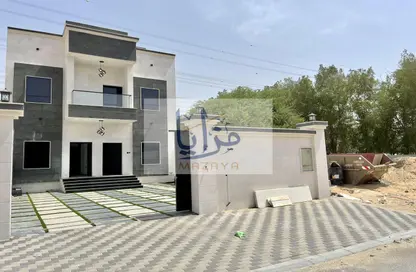 Villa - 5 Bedrooms - 7 Bathrooms for sale in Al Yasmeen 1 - Al Yasmeen - Ajman
