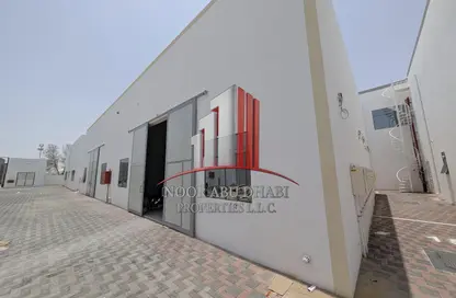Warehouse - Studio - 1 Bathroom for rent in Al Noud - Al Ain