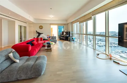 Apartment - 3 Bedrooms - 5 Bathrooms for sale in Marina Residences 2 - Marina Residences - Palm Jumeirah - Dubai
