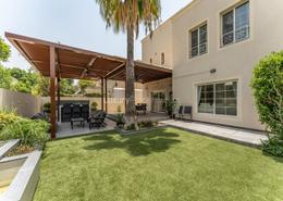 Villa - 4 bedrooms - 5 bathrooms for sale in Deema 1 - Deema - The Lakes - Dubai