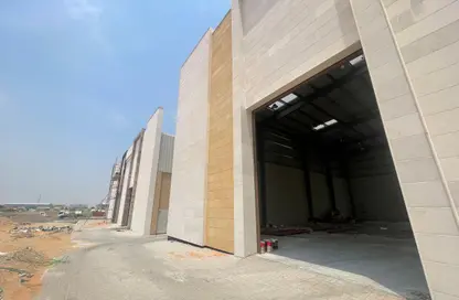 Warehouse - Studio - 2 Bathrooms for rent in Umm Al Thuoob - Umm Al Quwain