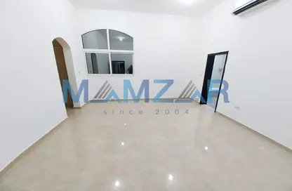 Empty Room image for: Villa for rent in Shakhbout City - Abu Dhabi, Image 1