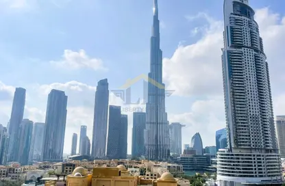 Apartment - 2 Bedrooms - 2 Bathrooms for rent in Burj Royale - Downtown Dubai - Dubai