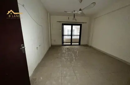 Apartment - 3 Bedrooms - 3 Bathrooms for rent in Al Majaz 2 - Al Majaz - Sharjah