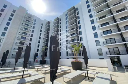 Apartment - 2 Bedrooms - 2 Bathrooms for sale in Waters Edge - Yas Island - Abu Dhabi