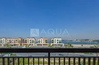 Terrace image for: Townhouse - 3 Bedrooms - 6 Bathrooms for rent in Sur La Mer - La Mer - Jumeirah - Dubai, Image 1