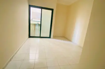 Apartment - 1 Bedroom - 1 Bathroom for rent in Al Telal Building - Al Majaz 2 - Al Majaz - Sharjah