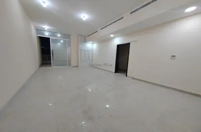شقة - 2 غرف نوم - 3 حمامات للايجار في مدينة محمد بن زايد - أبوظبي