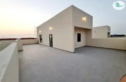 Villa - 5 Bedrooms - 7 Bathrooms for sale in Al Mowaihat 2 - Al Mowaihat - Ajman