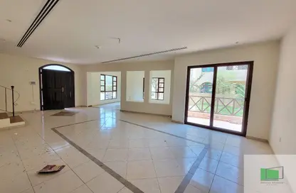 Villa - 4 Bedrooms - 5 Bathrooms for rent in Sas Al Nakheel Village - Sas Al Nakheel - Abu Dhabi