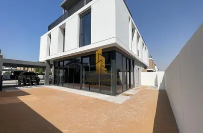 Villa - 5 Bedrooms - 6 Bathrooms for rent in June - Arabian Ranches 3 - Dubai